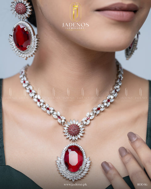 The Victoria Majesty Necklace Set
